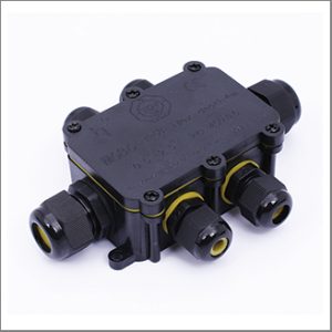 M686-6 waterproof junction box IP68 (5-9mm/4-8mm)